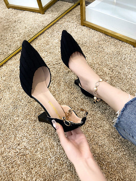 Naiste metallist rihmaga nahast sandaalid