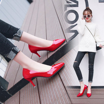 Elegantsed naiste lakknahast kingad mitmes värvitoonis - teravatipuline mudel