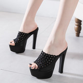 Νέο μοντέλο γυναικείες παντόφλες με ψηλό τακούνι 12,5 cm σε μαύρο χρώμα