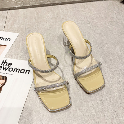 Γυναικείες παντόφλες με διάφανό τακούνι και διακοσμητικές πέτρες σε δύο χρώματα