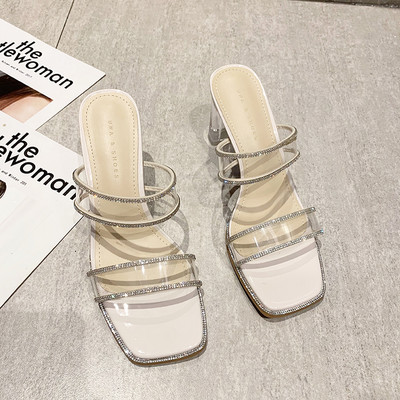 Γυναικείες παντόφλες με διάφανό τακούνι και πέτρες σε λευκό και κίτρινο χρώμα