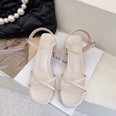 Γυναικεία σανδάλια με δερμάτινο λουράκι σε τρία χρώματα