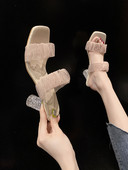 Γυναικείες παντόφλες με τακούνι  7,5 cm και γυαλιστερά σωματίδια