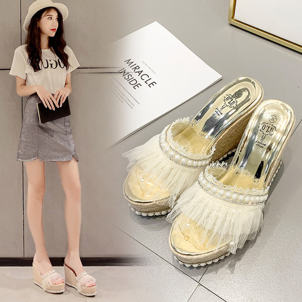 Νέο μοντέλο γυναικείες παντόφλες με πέρλες και τούλι σε ασημί και χρυσό χρώμα