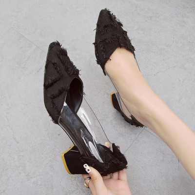 Κομψά γυναικεία παπούτσια με τακούνι 5 cm