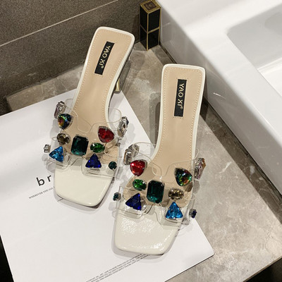 Γυναικεία παπούτσια με χρωματιστές πέτρες και διάφανό τακούνι