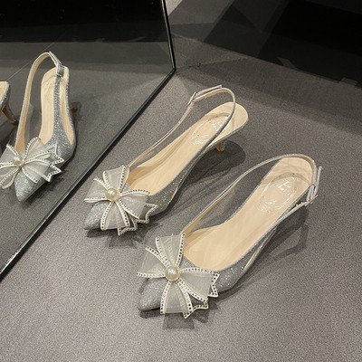 Γυναικεία παπούτσια με κορδέλα και λουράκι