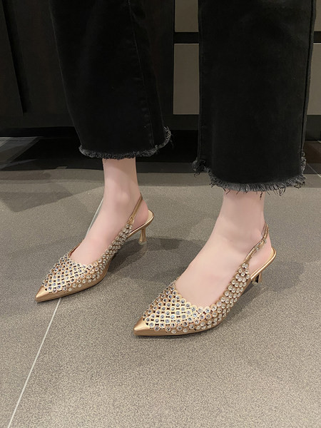 Κομψό μοντέλο γυναικεία παπούτσια με λεπτό τακούνι 6 cm