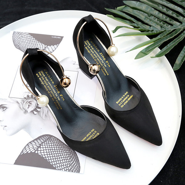 Uus mudel metallist kaunistuse ja pärlitega naiste kõrge kontsaga kingad