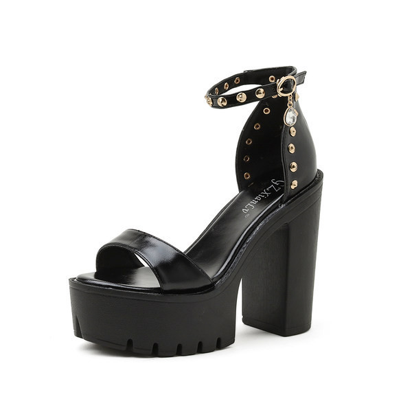 Uus mudel kunstnahast metallist kabe ja 13 cm kõrge kontsaga naiste sandaalid