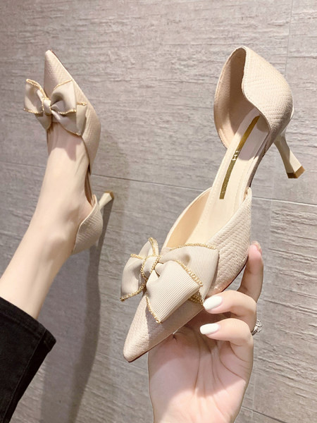 Γυναικεία παπούτσια με ψηλό τακούνι και κορδέλα