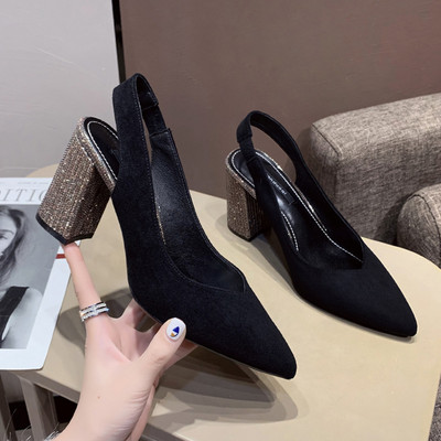 Μοντέρνο μοντέλο μυτερά παπούτσια με τακούνι  8 cm