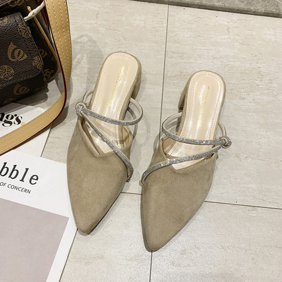 Γυναικεία καθημερινά παπούτσια με διακοσμητικές πέτρες - μυτερό μοντέλο