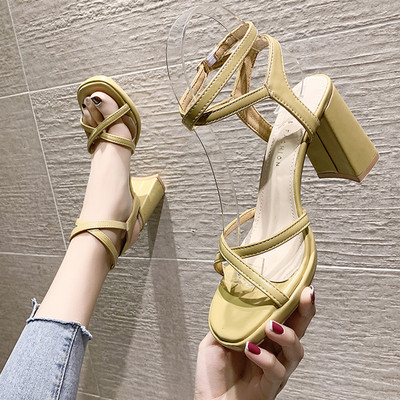 Γυναικεία σανδάλια από οικολογικό δέρμα με τακούνι 7 cm