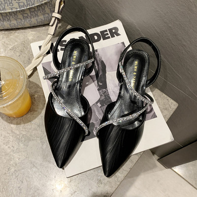 Γυναικεία έκο δερμάτινα υποδήματα με διακοσμητικές  πέτρες - μυτερό μοντέλο