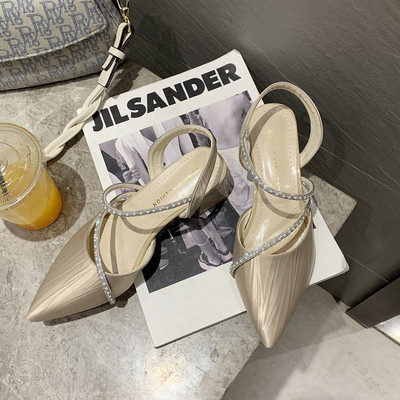 Γυναικεία έκο δερμάτινα υποδήματα με διακοσμητικές  πέτρες - μυτερό μοντέλο