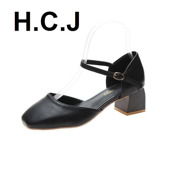 Γυναικεία έκο δερμάτινα παπούτσια σε τρία χρώματα με αγκράφα