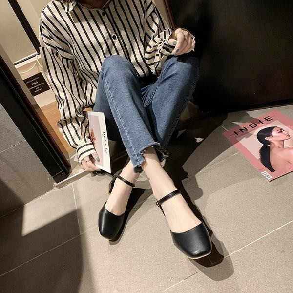 Γυναικεία έκο δερμάτινα παπούτσια σε τρία χρώματα με αγκράφα