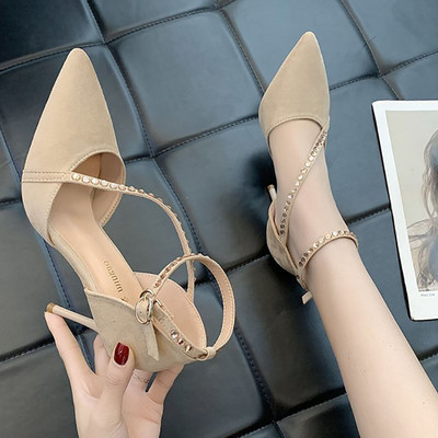 Stiilsed kivikestega teravatipulised kingad