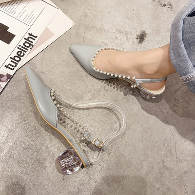 Naiste ökonahast pärlitega kingad ja läbipaistev konts