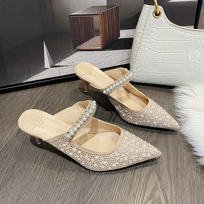 Naiste teravatipulised pärli kaunistusega kingad - kaks mudelit