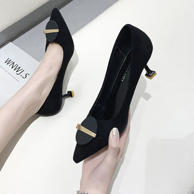 Uus elegantsete naiste madala kontsaga kingade mudel