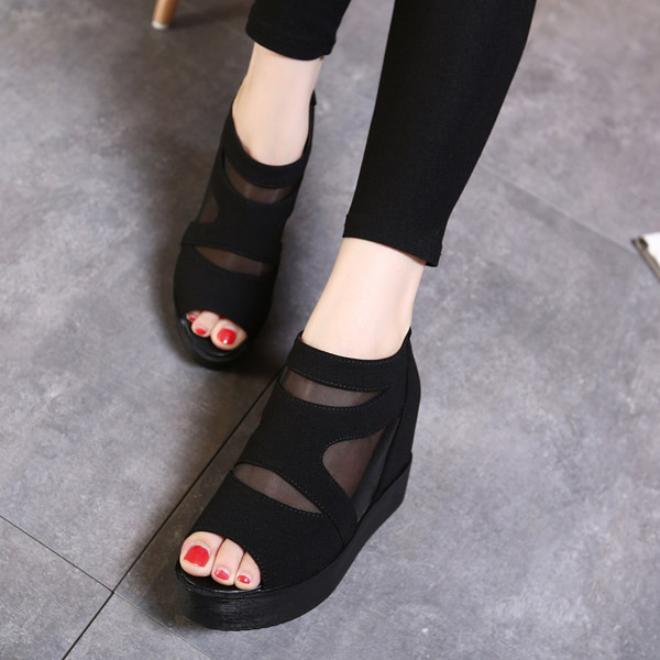 Νέο μοντέλο γυναικεία  παπούτσια με δίχτυα και φερμουάρ