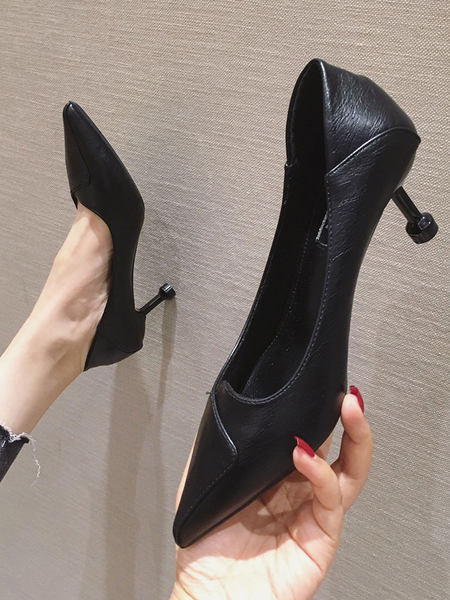 Κομψά γυναικεία παπούτσια με λεπτό τακούνι - μπεζ, μπορντό και μαύρο χρώμα