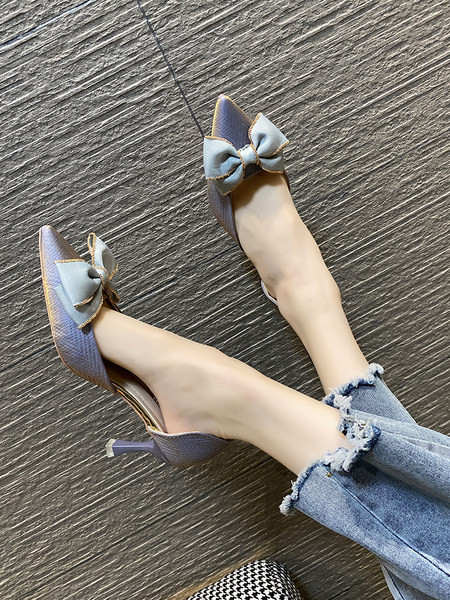 Μυτερό  μοντέλο γυναικεία παπούτσια με κορδέλα