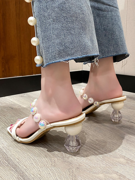 Γυναικείες παντόφλες με πέρλες διακόσμηση και τακούνι 7 cm