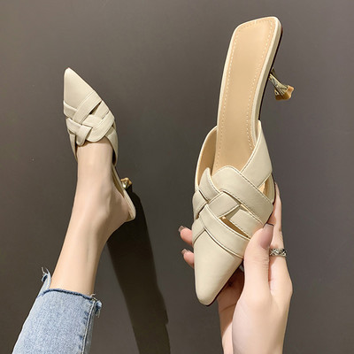 Igapäevaseks kasutamiseks sobivad ökonahast õhukese kontsaga naiste sussid