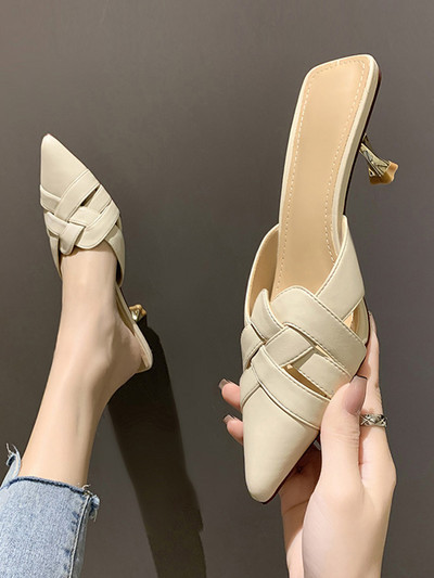 Igapäevaseks kasutamiseks sobivad ökonahast õhukese kontsaga naiste sussid