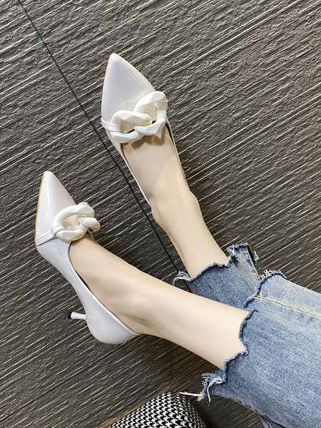 Μυτερό μοντέλο γυναικεία παπούτσια από δέρμα eco με τακούνι 6 cm