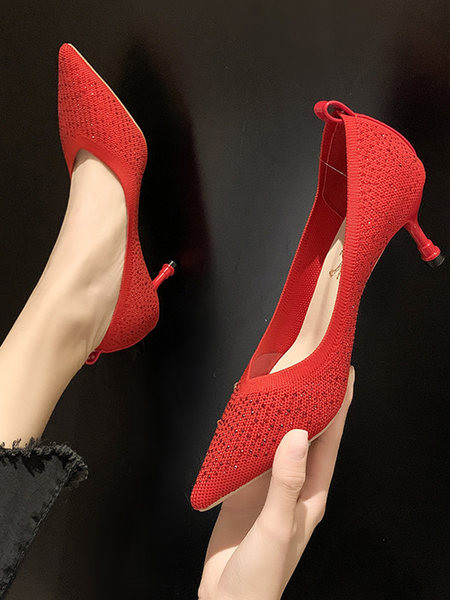 Κομψά γυναικεία παπούτσια με γυαλιστερές πέτρες