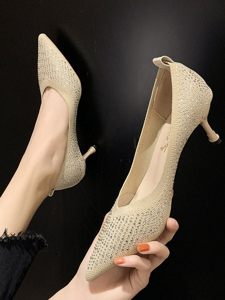 Κομψά γυναικεία παπούτσια με γυαλιστερές πέτρες