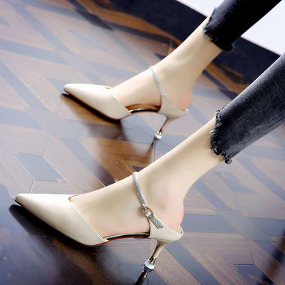 Νέο μοντέλο γυναικείες παντόφλες με διακοσμητικές πέτρες