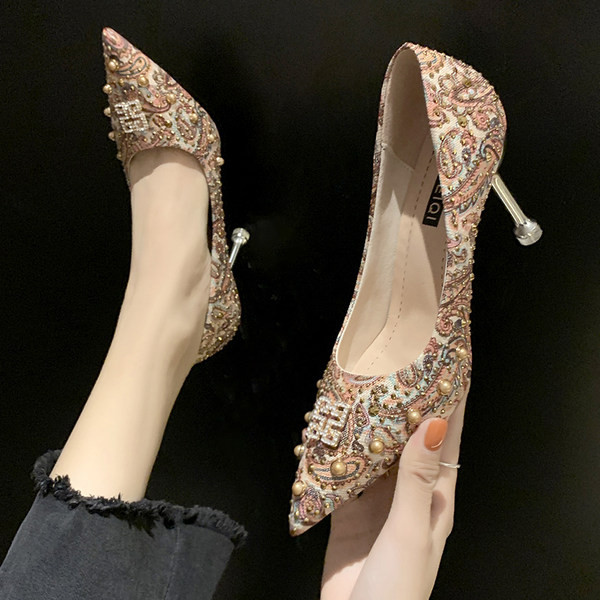 8 cm kontsaga, kividest ja pärlitest kaunistusega kirjud naiste kingad - teravatipulised