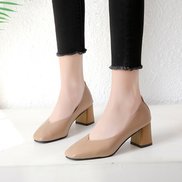 Γυναικεία casual παπούτσια κατασκευασμένα από οικολογικό δέρμα με πάχος 7 cm