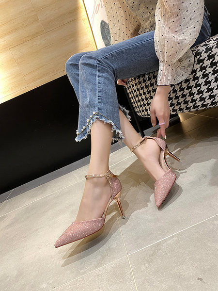 Μυτρό μοντέλο γυναικεία παπούτσια με γυαλιστερό εφέ