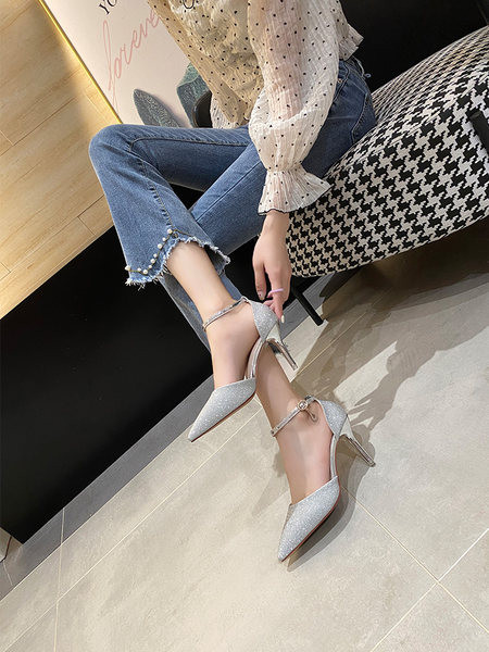 Μυτρό μοντέλο γυναικεία παπούτσια με γυαλιστερό εφέ