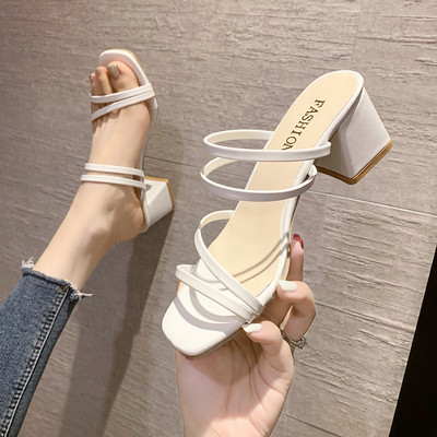 Naiste vabaaja sussid paksu kunstnahast kontsaga