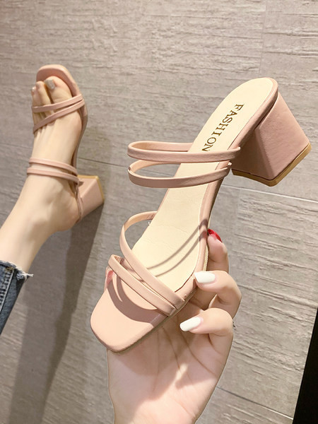 Naiste vabaaja sussid paksu kunstnahast kontsaga