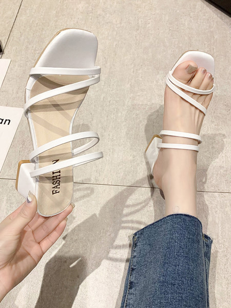 Naiste vabaaja sussid paksu kunstnahast kontsaga