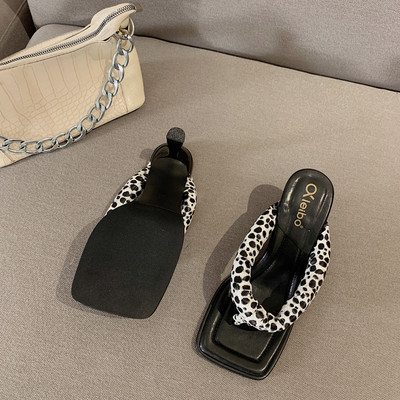 Γυναικείες παντόφλες σε τέσσερα χρώματα με τακούνι