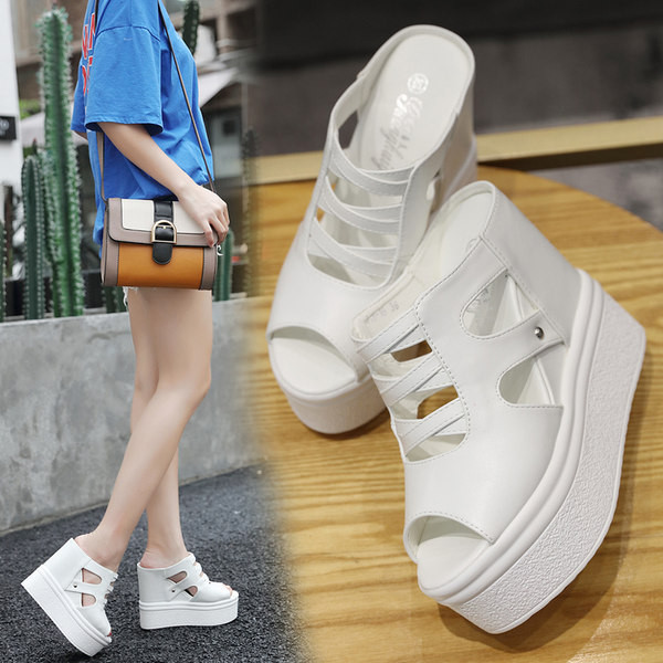 Νέο μοντέλο γυναικείες παντόφλες από δέρμα faux με πλατφόρμα ύψους 13 cm