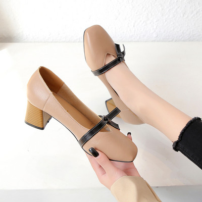 Uus mudel eco-nahast dekoratiivsete rihmadega naiste kinnised kingad