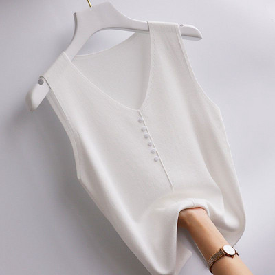 Naiste vabaaja topp nööpide ja spitsikaelusega