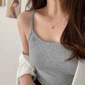 Õhukeste rihmade ja ovaalse kaelusega vabaaja naiste topp