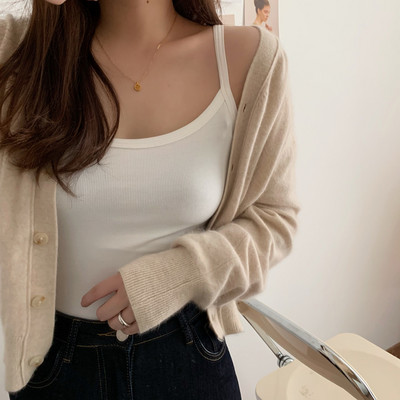 Õhukeste rihmade ja ovaalse kaelusega vabaaja naiste topp