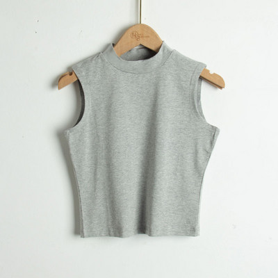 Γυναικεία αμάνικη μπλούζα με μοντέλο σε σχήμα Ο